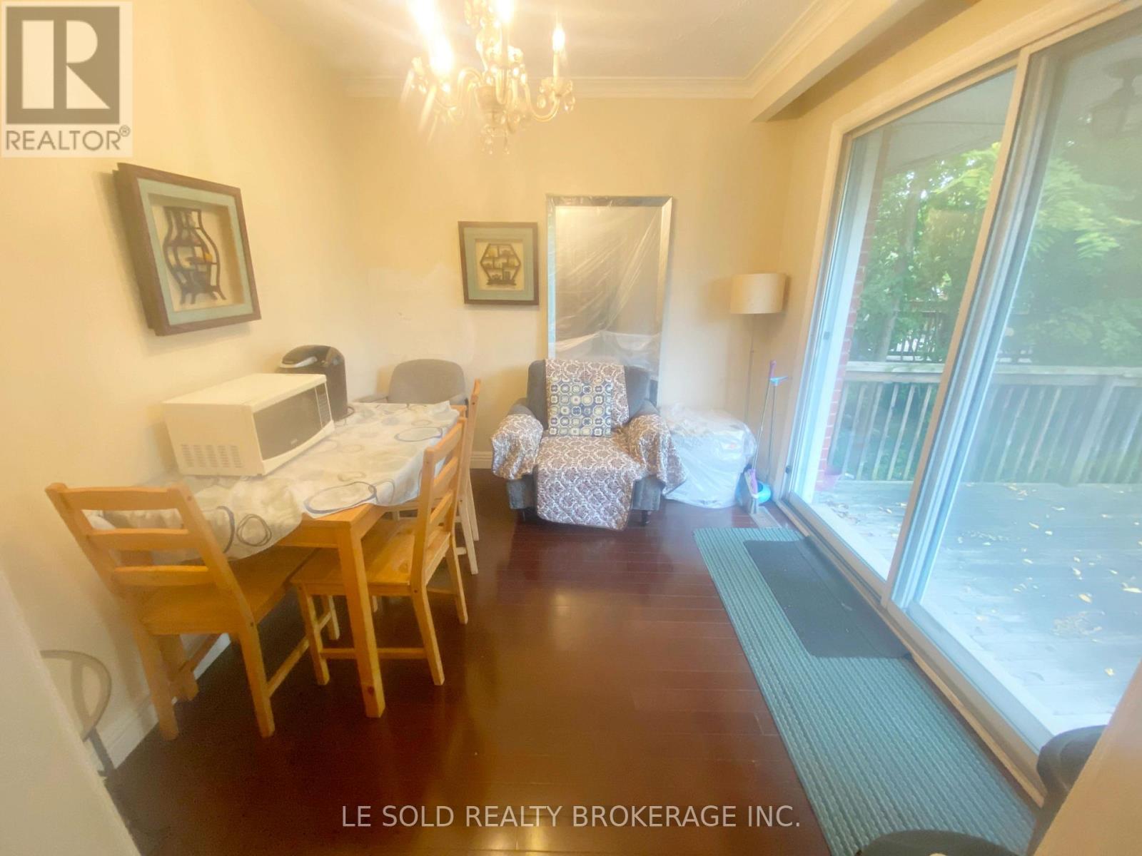 2nd Floor Room - 21 Revcoe Drive, Toronto, Ontario  M2M 2B9 - Photo 4 - C13844236