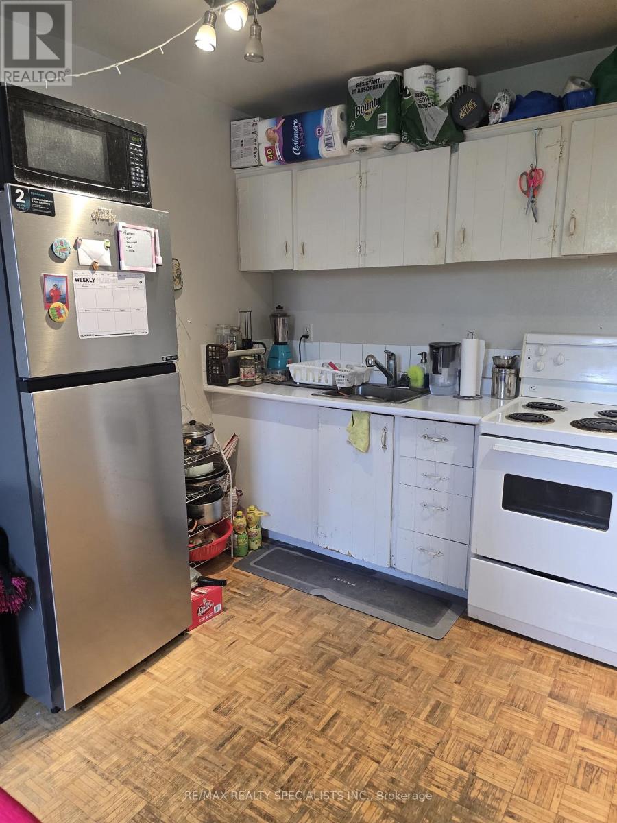 305 - 1087 Bloor Street W, Toronto, Ontario  M6H 1M5 - Photo 2 - C13844362