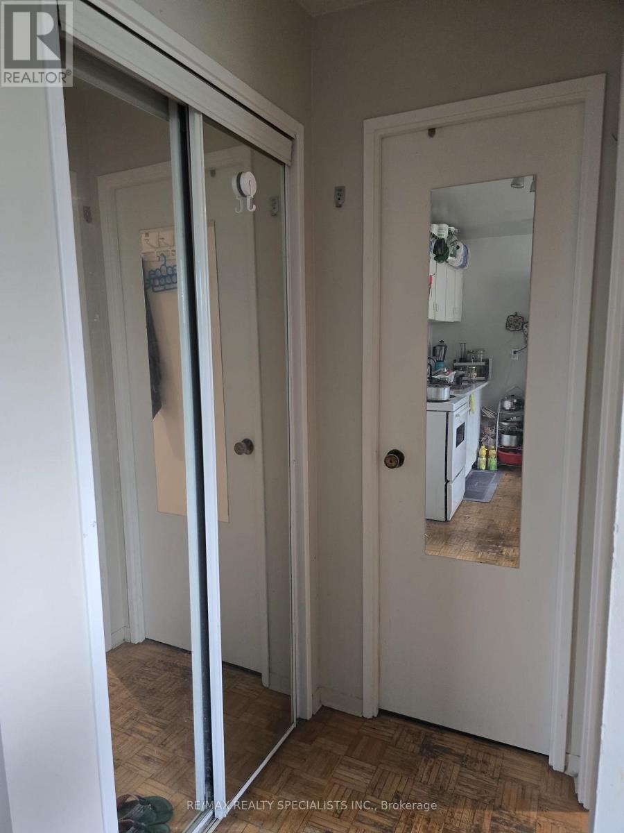 305 - 1087 Bloor Street W, Toronto, Ontario  M6H 1M5 - Photo 5 - C13844362