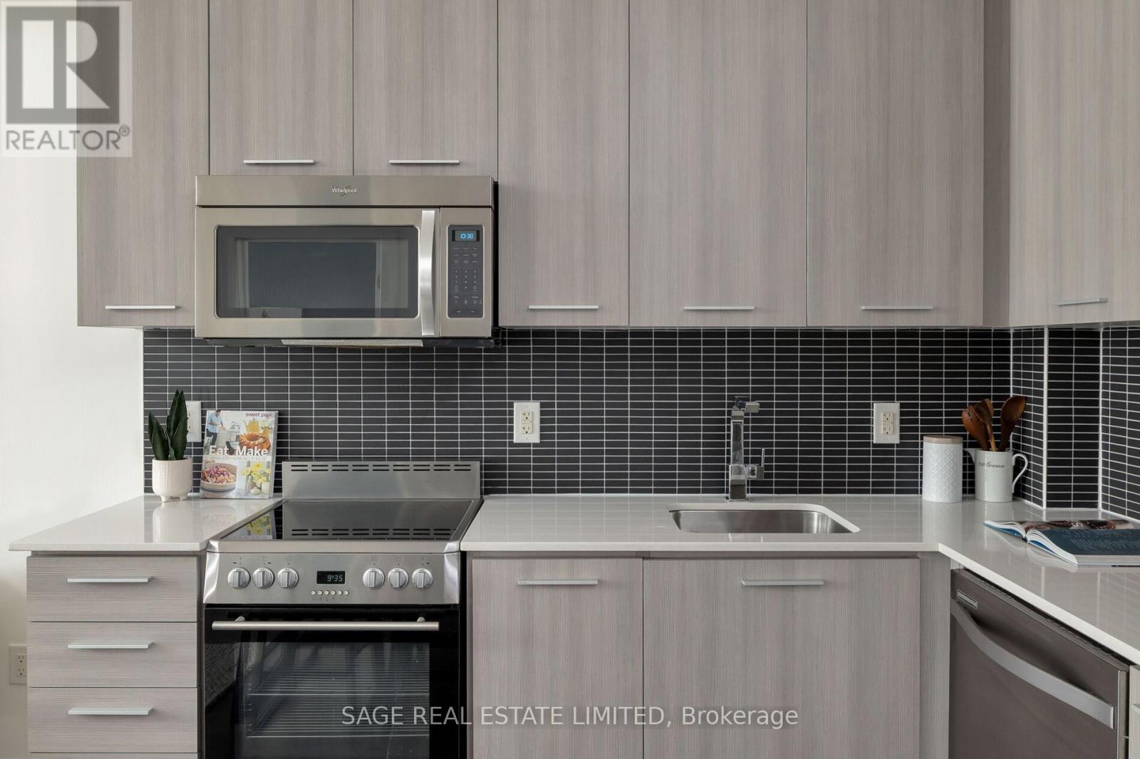 1108 - 105 George Street, Toronto, Ontario  M5A 0L4 - Photo 12 - C13844400