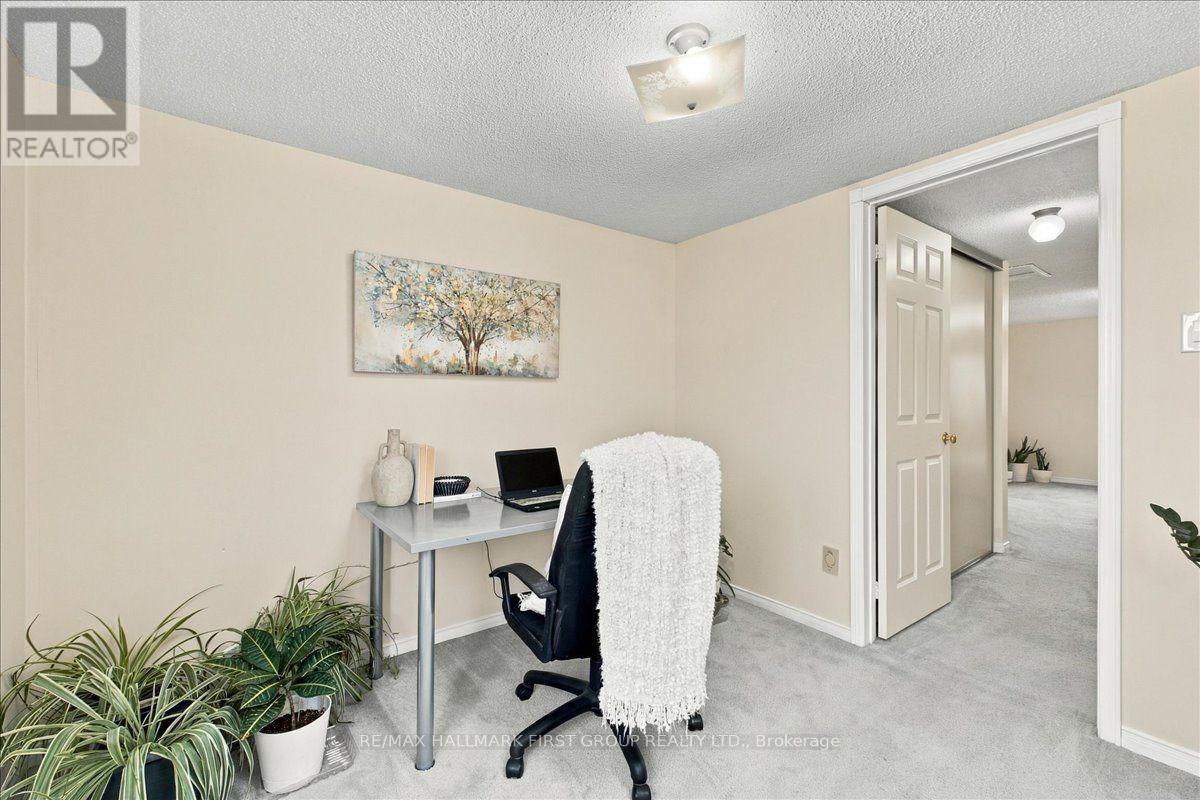 1582 Kelvinway Lane, Pickering, Ontario  L1V 5Y2 - Photo 35 - E13844164