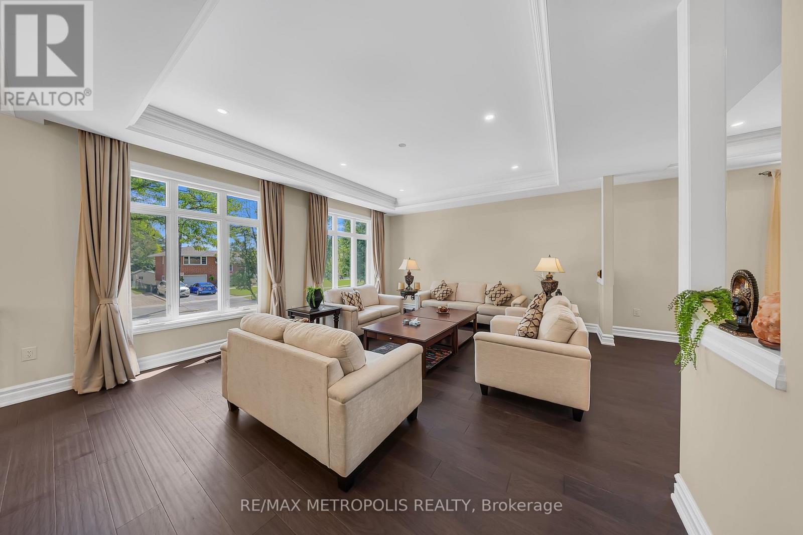 20 Nobert Road, Toronto, Ontario  M1T 1C1 - Photo 7 - E13844210