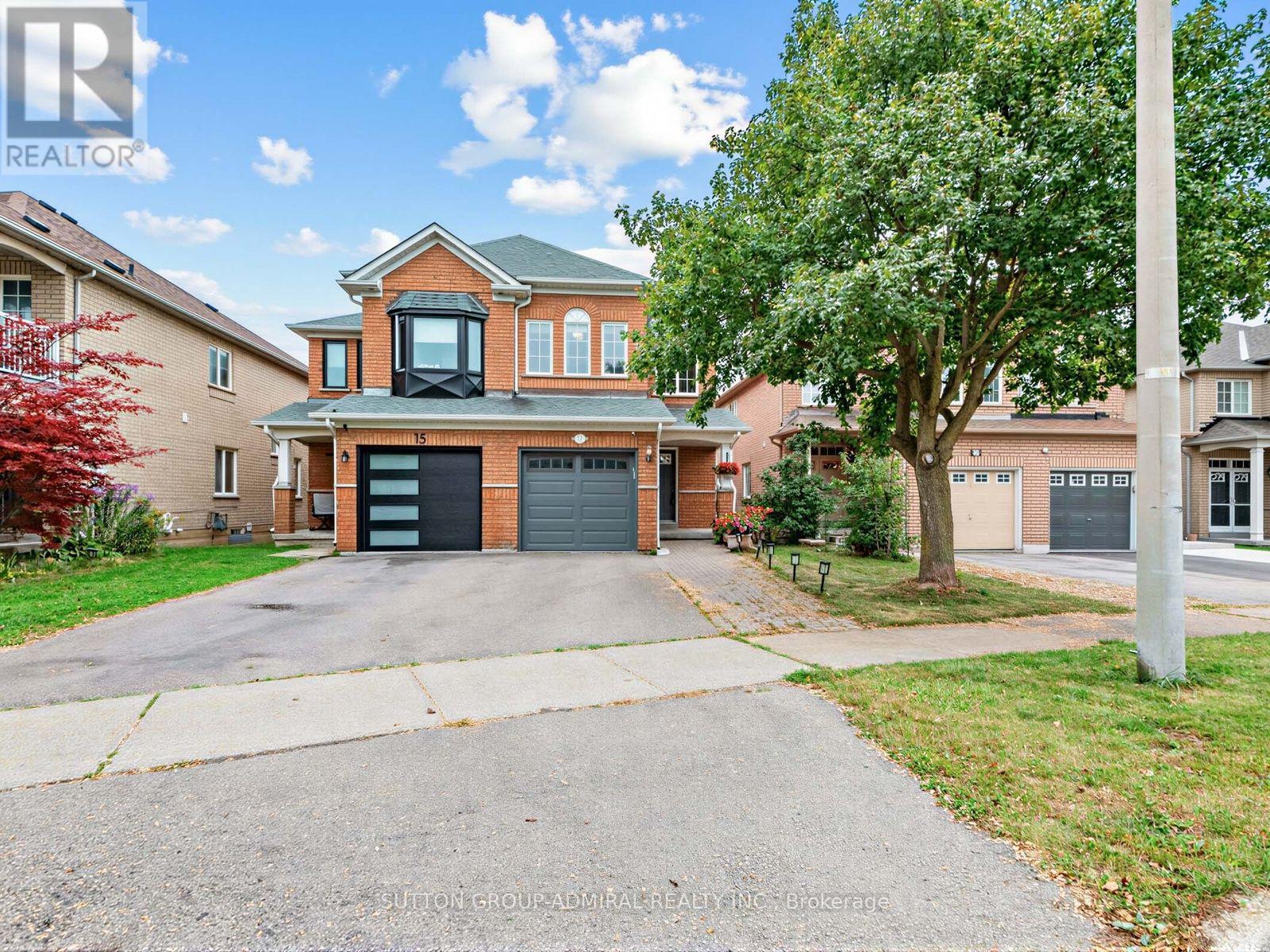 17 ROYAL APPIAN CRESCENT, Vaughan, Ontario