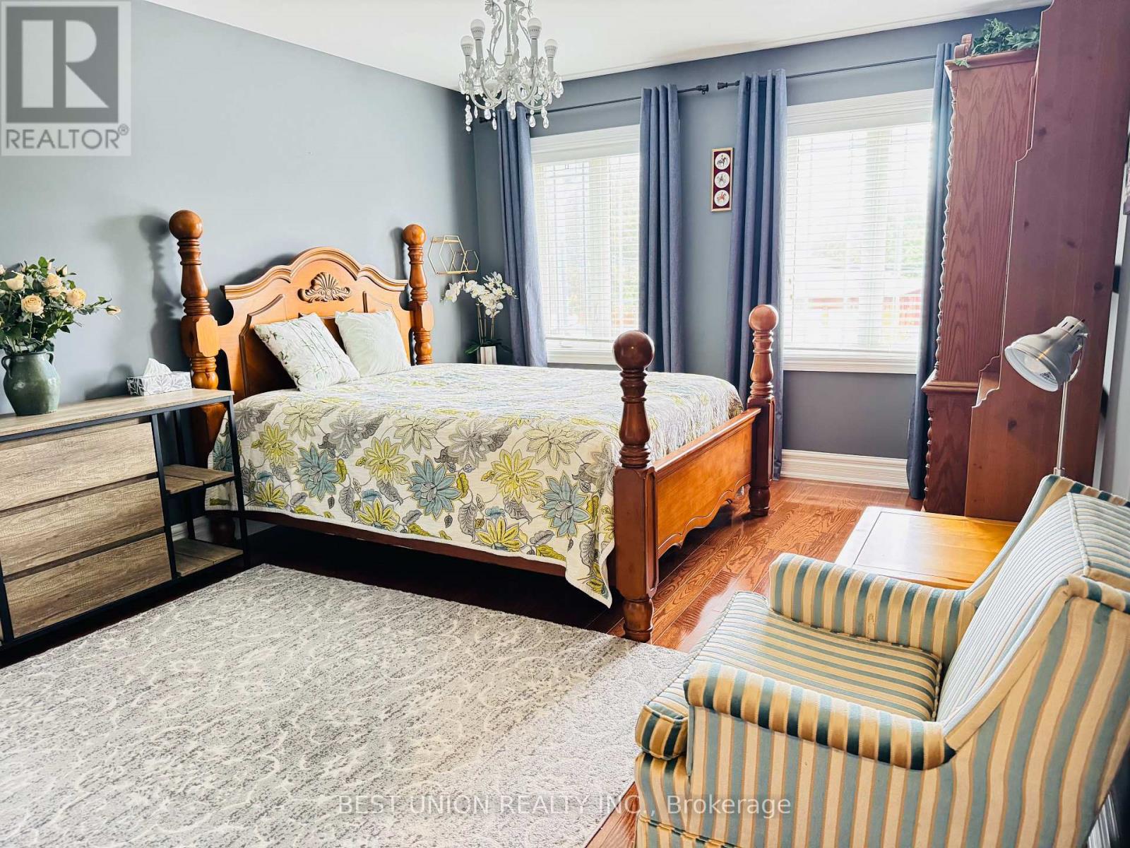 Bedroom #1 - 110 Bond Crescent, Richmond Hill, Ontario  L4E 3L1 - Photo 2 - N13844350