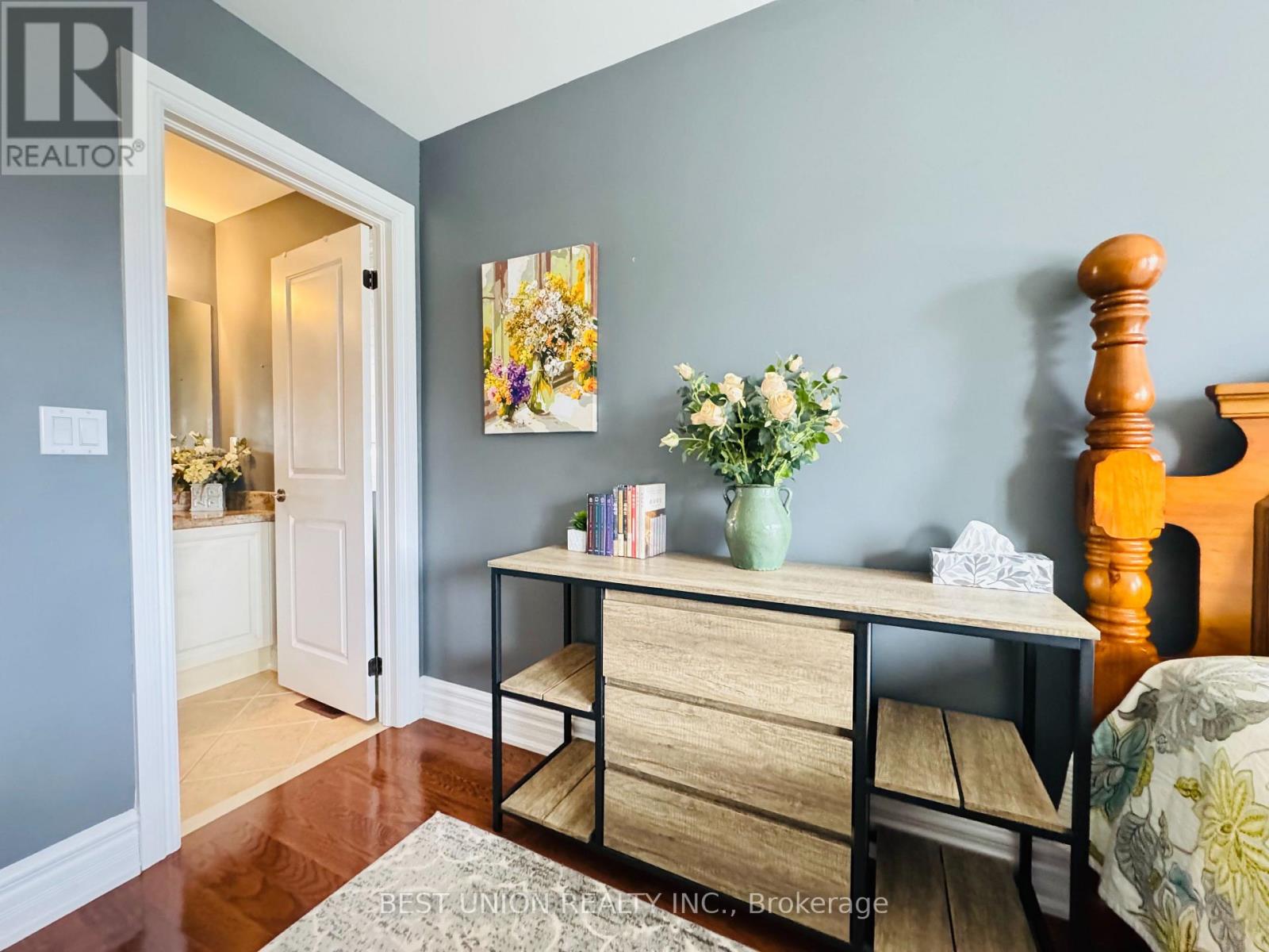 Bedroom #1 - 110 Bond Crescent, Richmond Hill, Ontario  L4E 3L1 - Photo 6 - N13844350