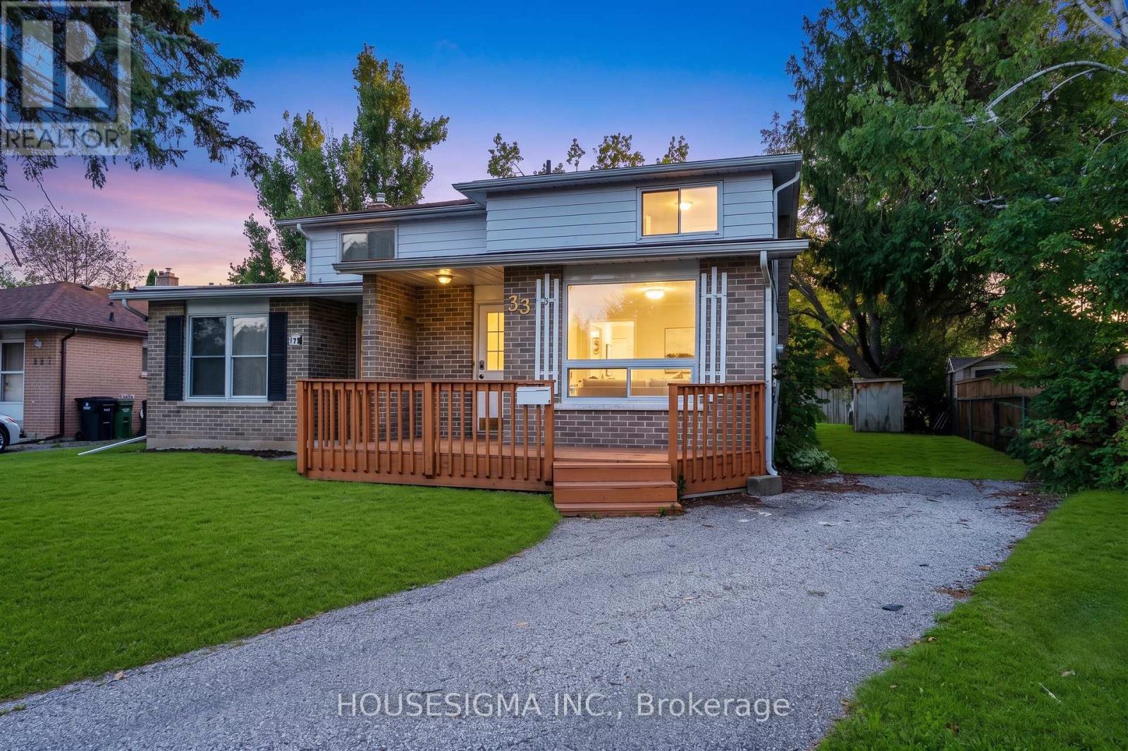 33 College Crescent, Barrie, Ontario  L4M 2W4 - Photo 1 - S13844258