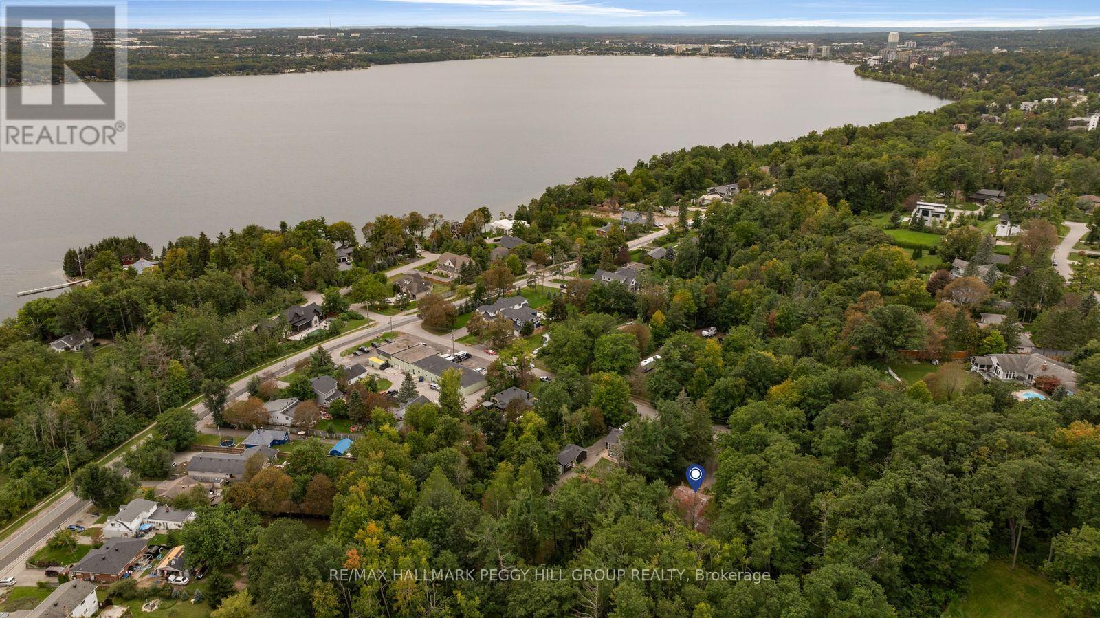 11 Colborne Street, Oro-Medonte, Ontario  L4M 4S1 - Photo 2 - S13844334