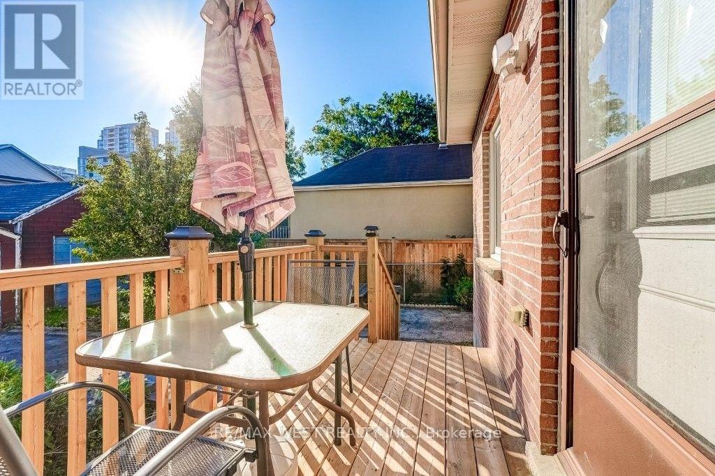 9 Culnan Avenue, Toronto, Ontario  M8Z 5A9 - Photo 24 - W13844176