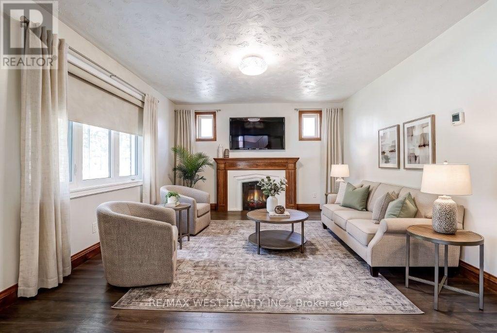 9 Culnan Avenue, Toronto, Ontario  M8Z 5A9 - Photo 6 - W13844176