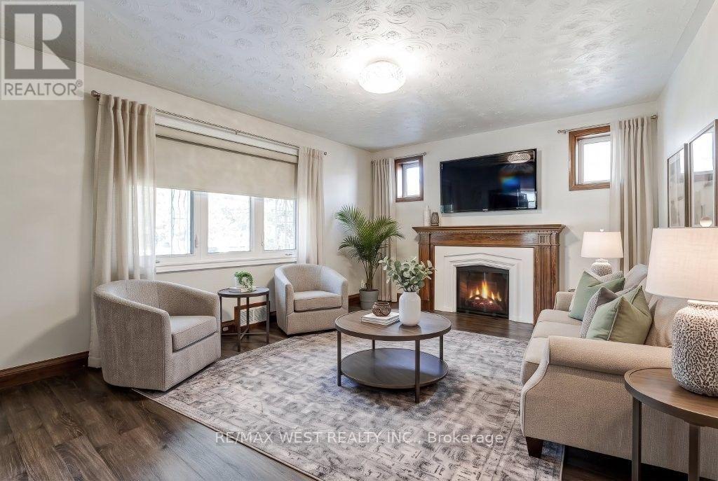 9 Culnan Avenue, Toronto, Ontario  M8Z 5A9 - Photo 7 - W13844176