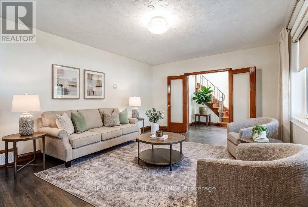 9 Culnan Avenue, Toronto, Ontario  M8Z 5A9 - Photo 8 - W13844176
