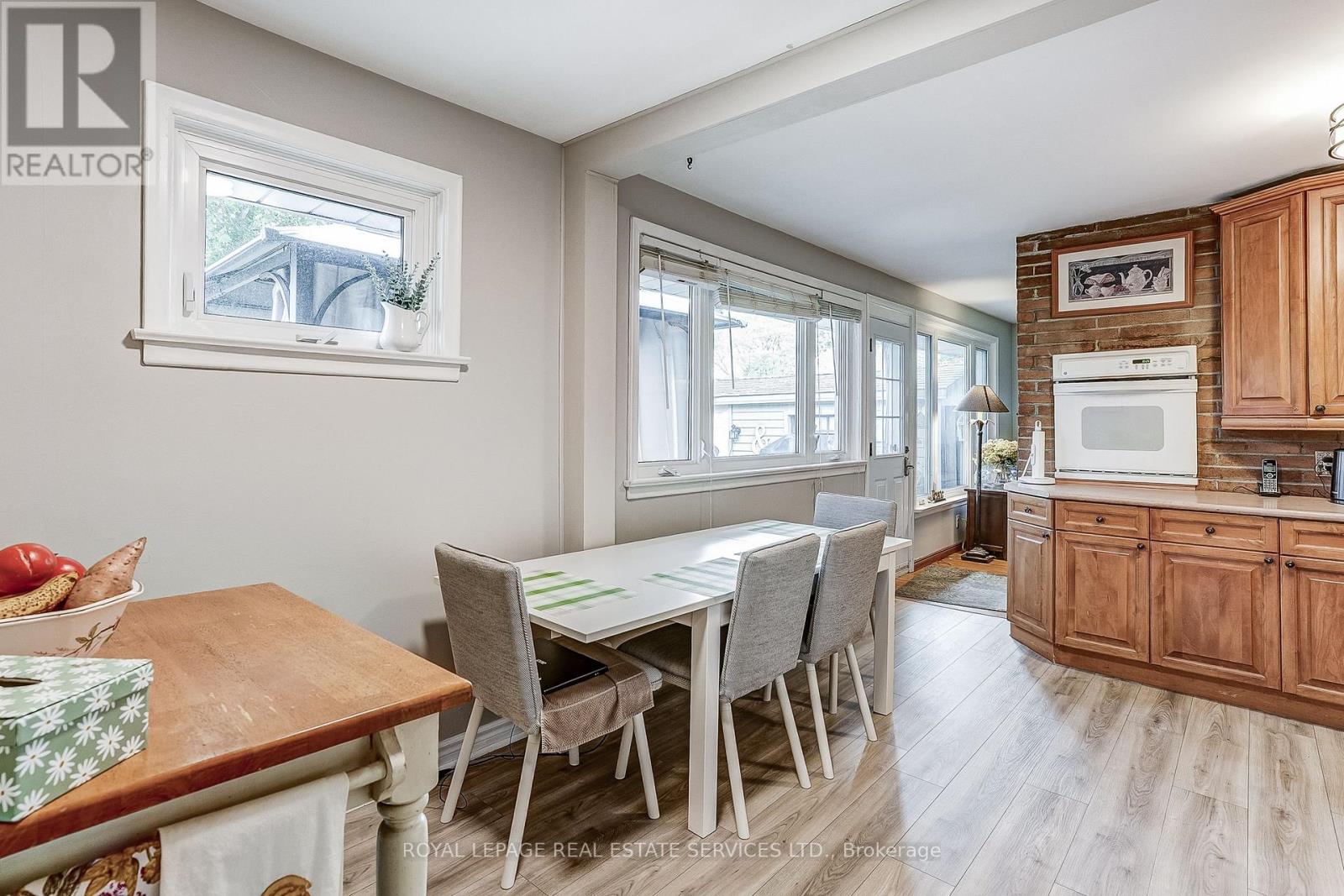 27 Sora Drive, Mississauga, Ontario  L5M 1B3 - Photo 10 - W13844178