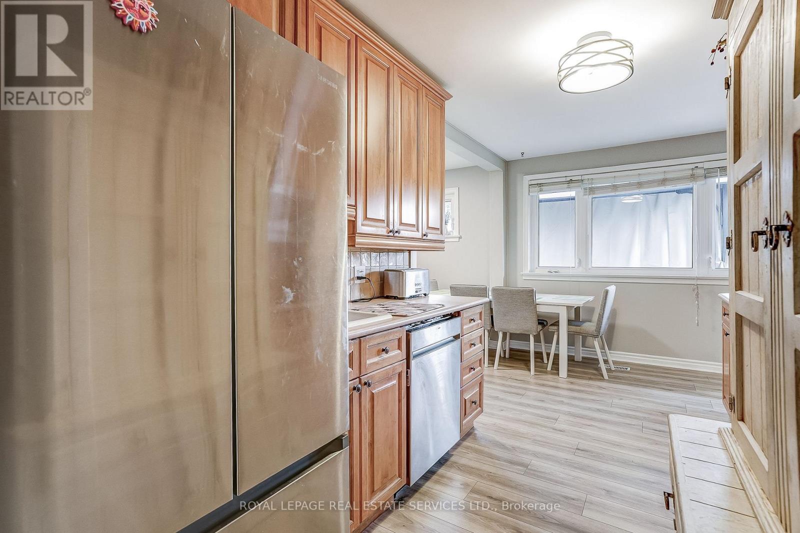 27 Sora Drive, Mississauga, Ontario  L5M 1B3 - Photo 11 - W13844178