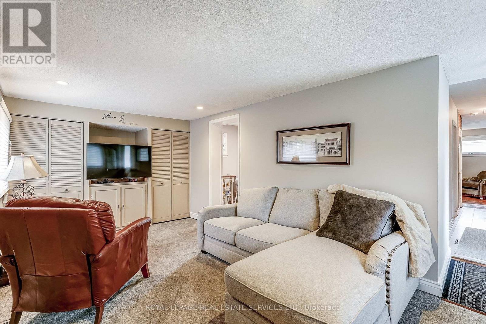 27 Sora Drive, Mississauga, Ontario  L5M 1B3 - Photo 8 - W13844178