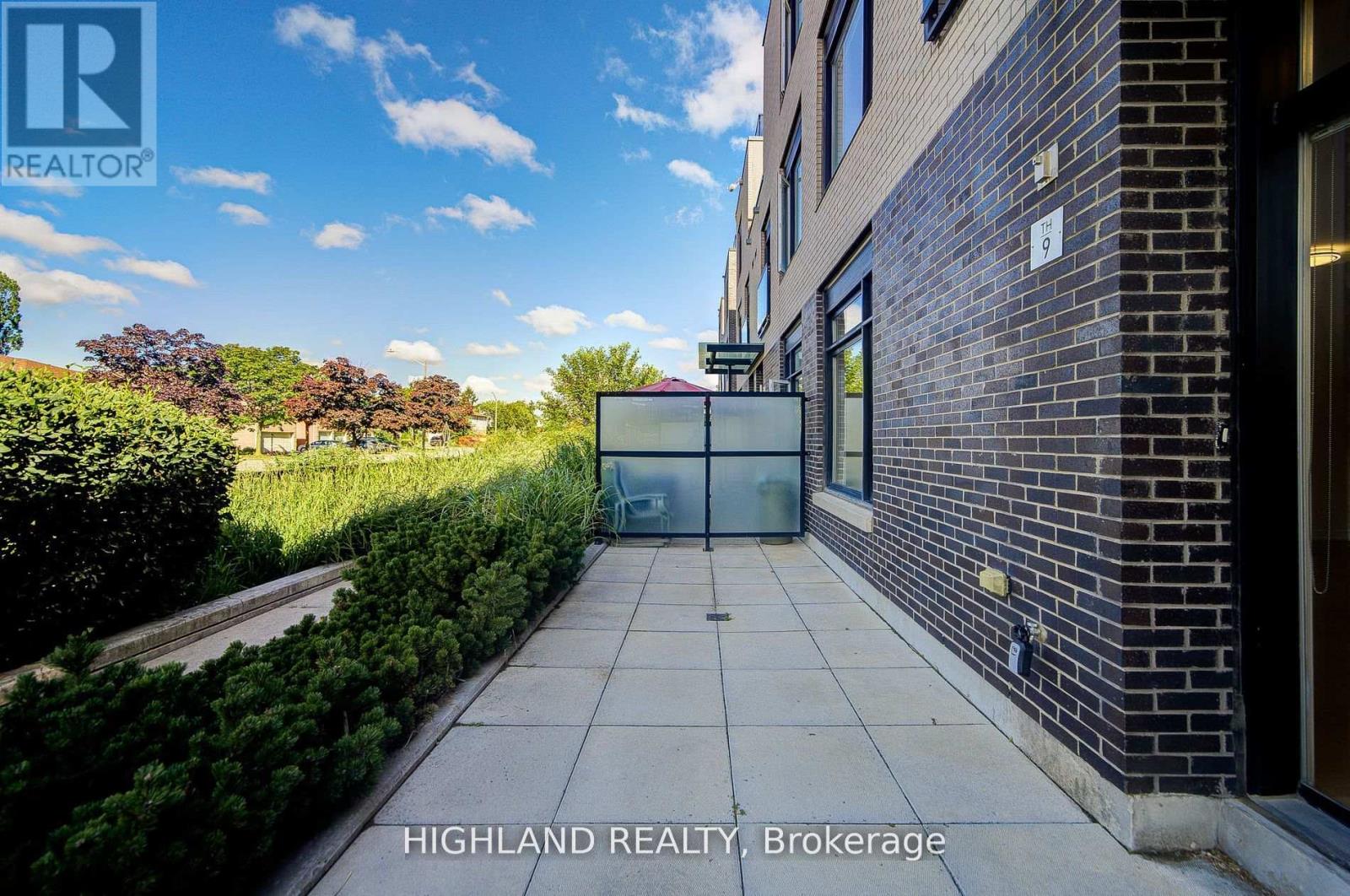 9 - 4070 Parkside Village Drive, Mississauga, Ontario  L5B 0K2 - Photo 3 - W13844198