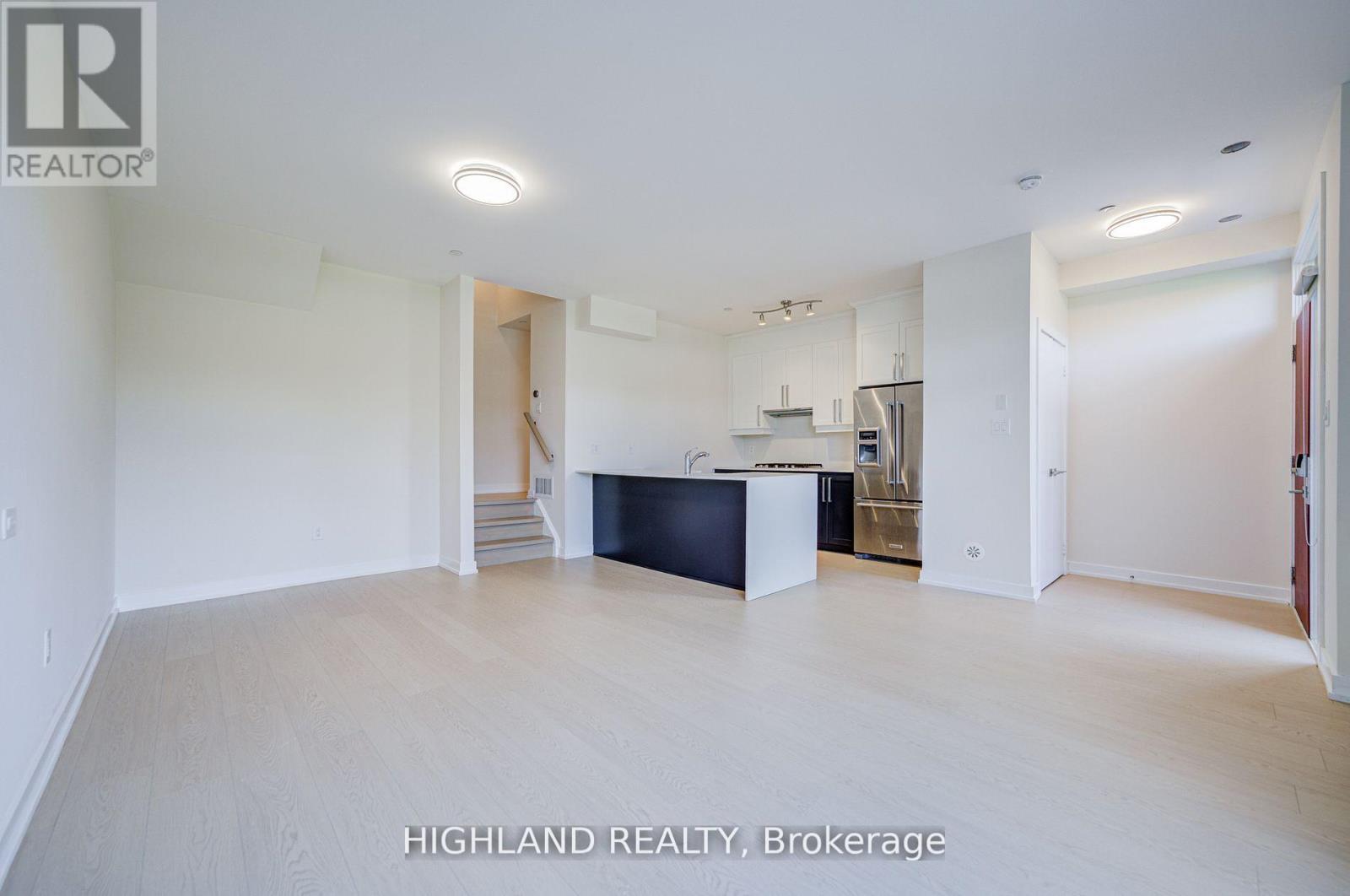 9 - 4070 PARKSIDE VILLAGE DRIVE