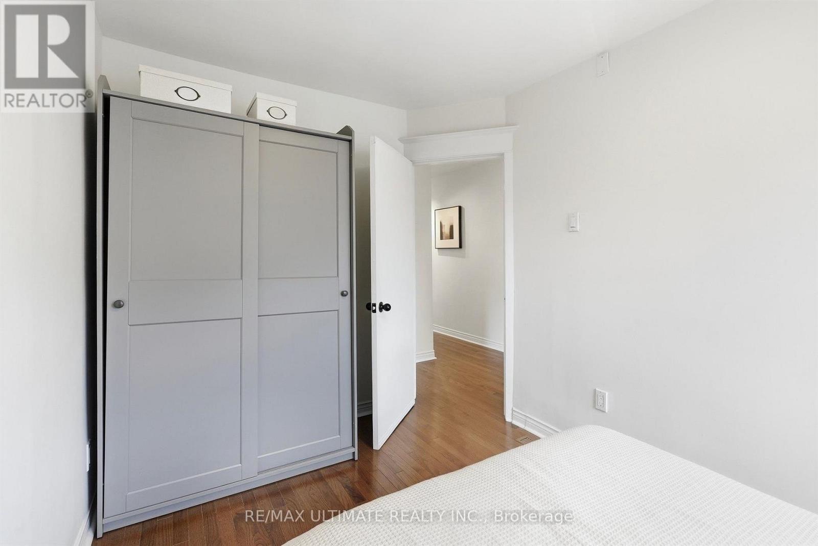 90 Rowntree Avenue, Toronto, Ontario  M6N 1S2 - Photo 14 - W13844204