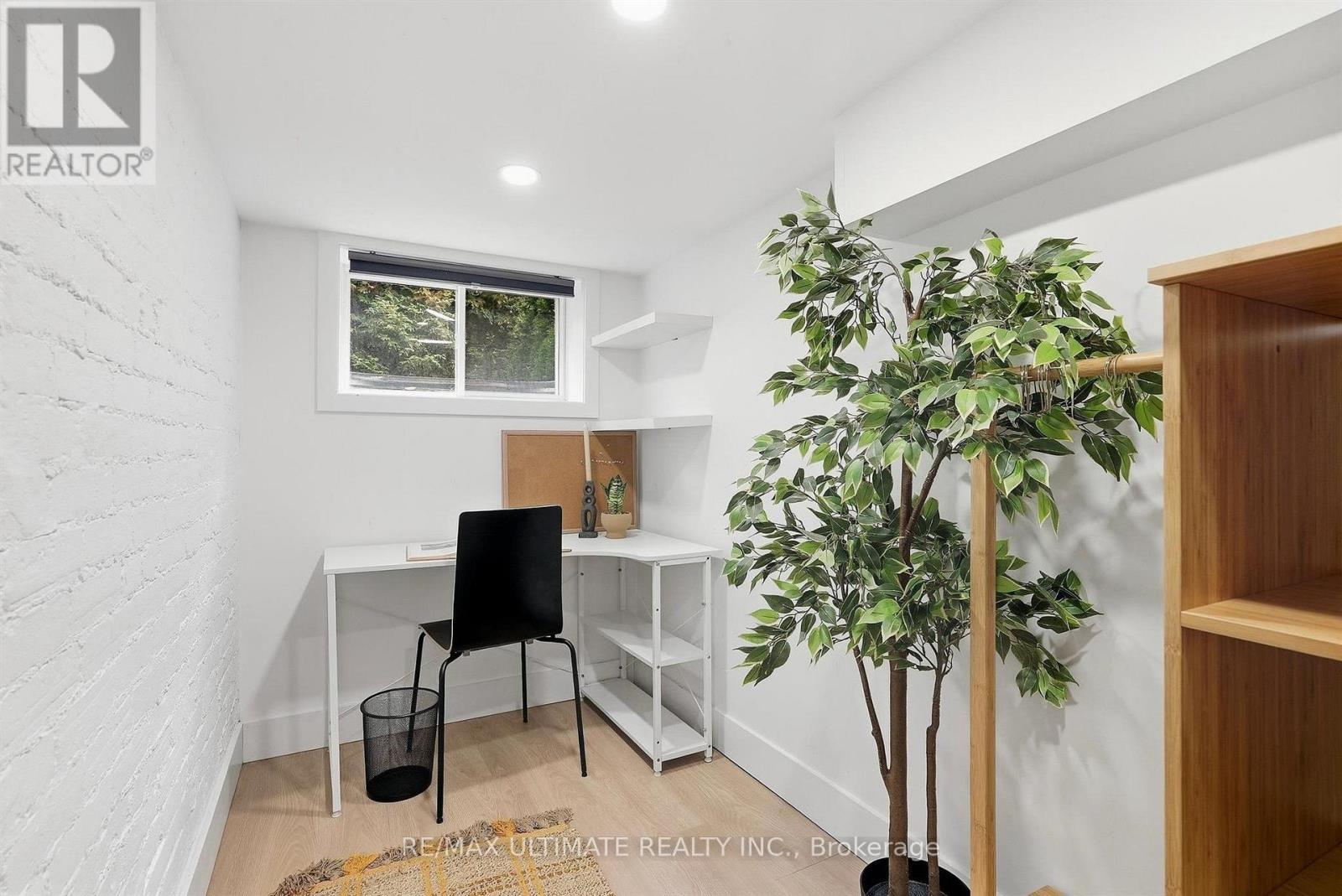 90 Rowntree Avenue, Toronto, Ontario  M6N 1S2 - Photo 36 - W13844204