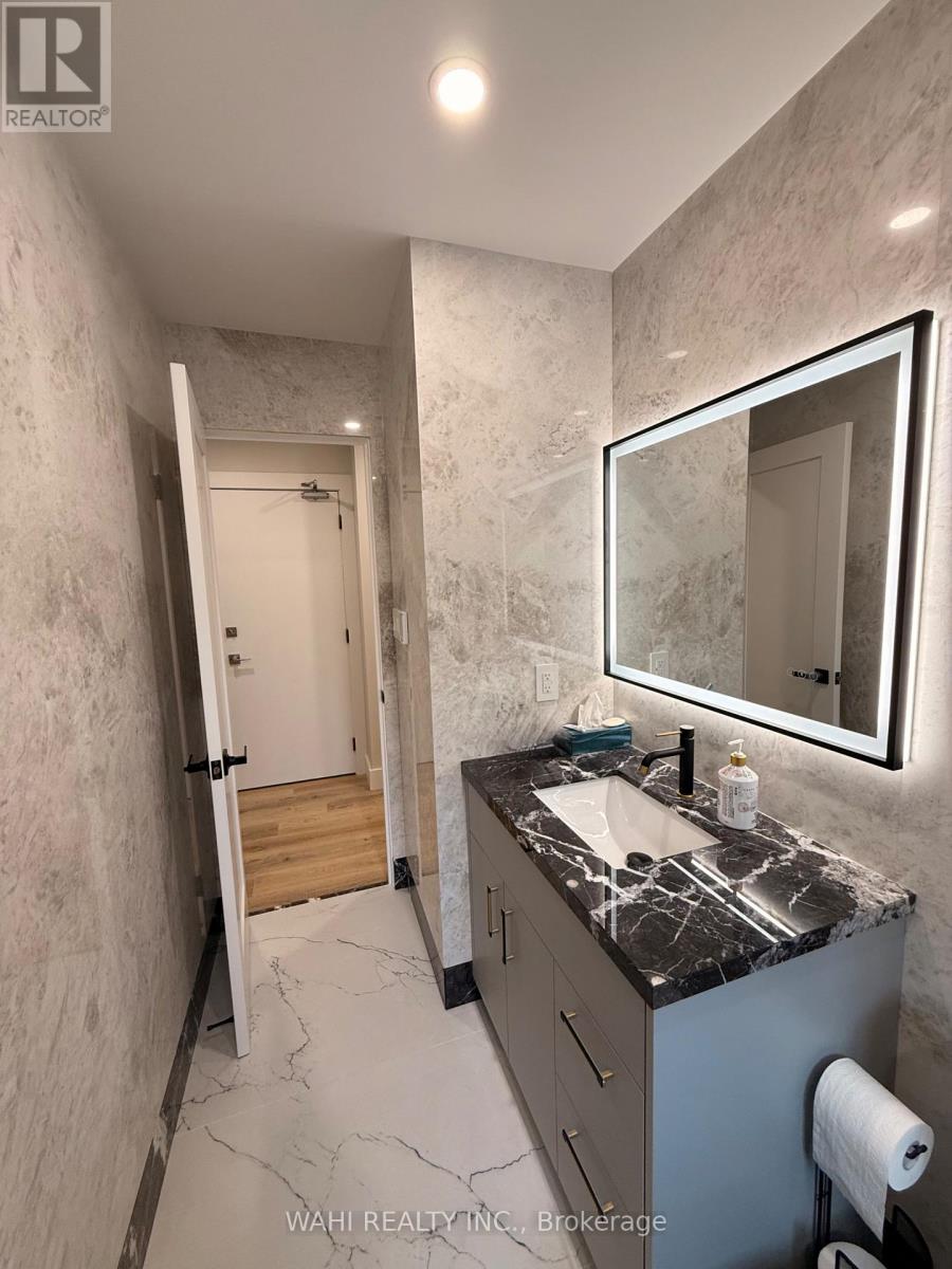 Unit 2 - 24 Lloyd George Avenue, Toronto, Ontario  M8W 3W4 - Photo 15 - W13844270