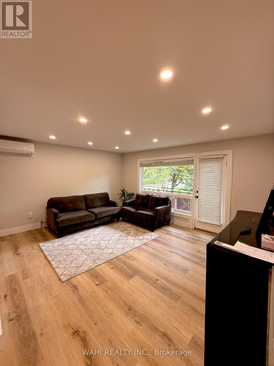 Unit 2 - 24 Lloyd George Avenue, Toronto, Ontario  M8W 3W4 - Photo 3 - W13844270