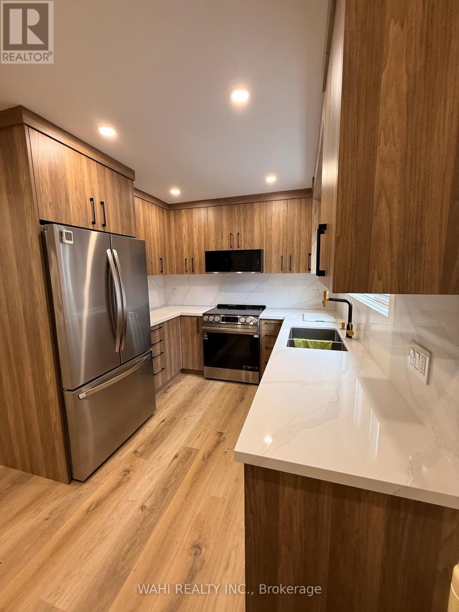Unit 2 - 24 Lloyd George Avenue, Toronto, Ontario  M8W 3W4 - Photo 8 - W13844270