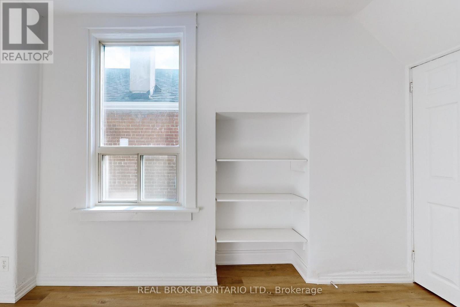 Main - 102 Bowie Avenue, Toronto, Ontario  M6E 2P7 - Photo 15 - W13844300
