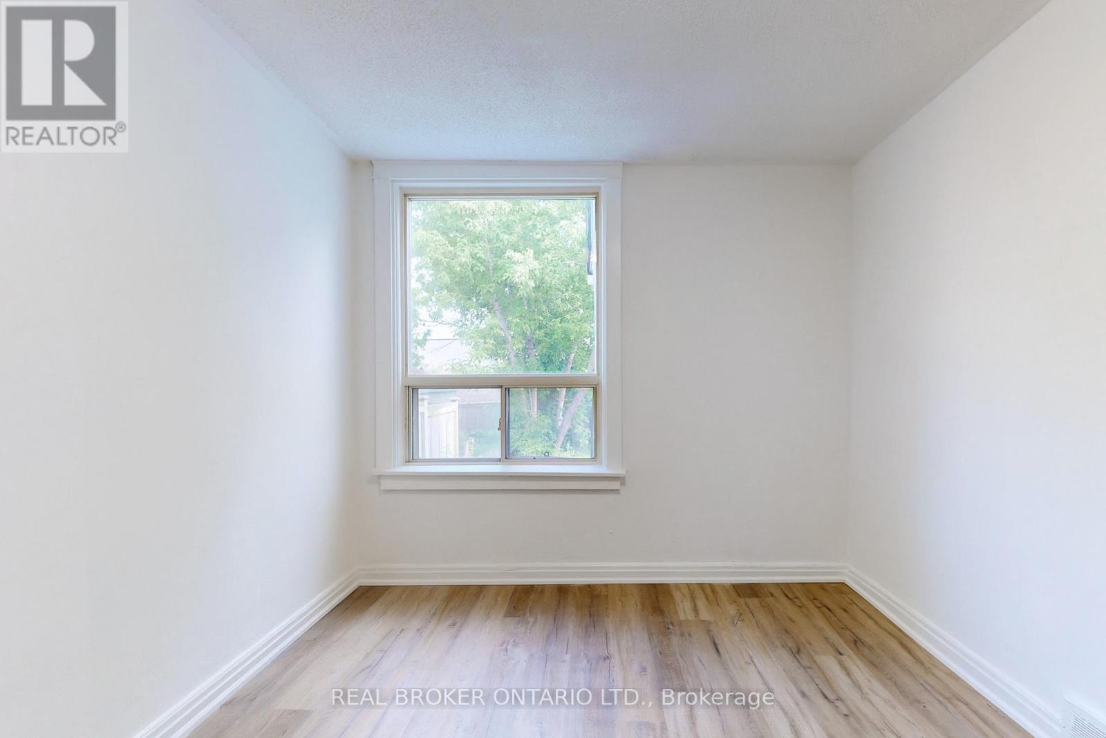 Main - 102 Bowie Avenue, Toronto, Ontario  M6E 2P7 - Photo 20 - W13844300