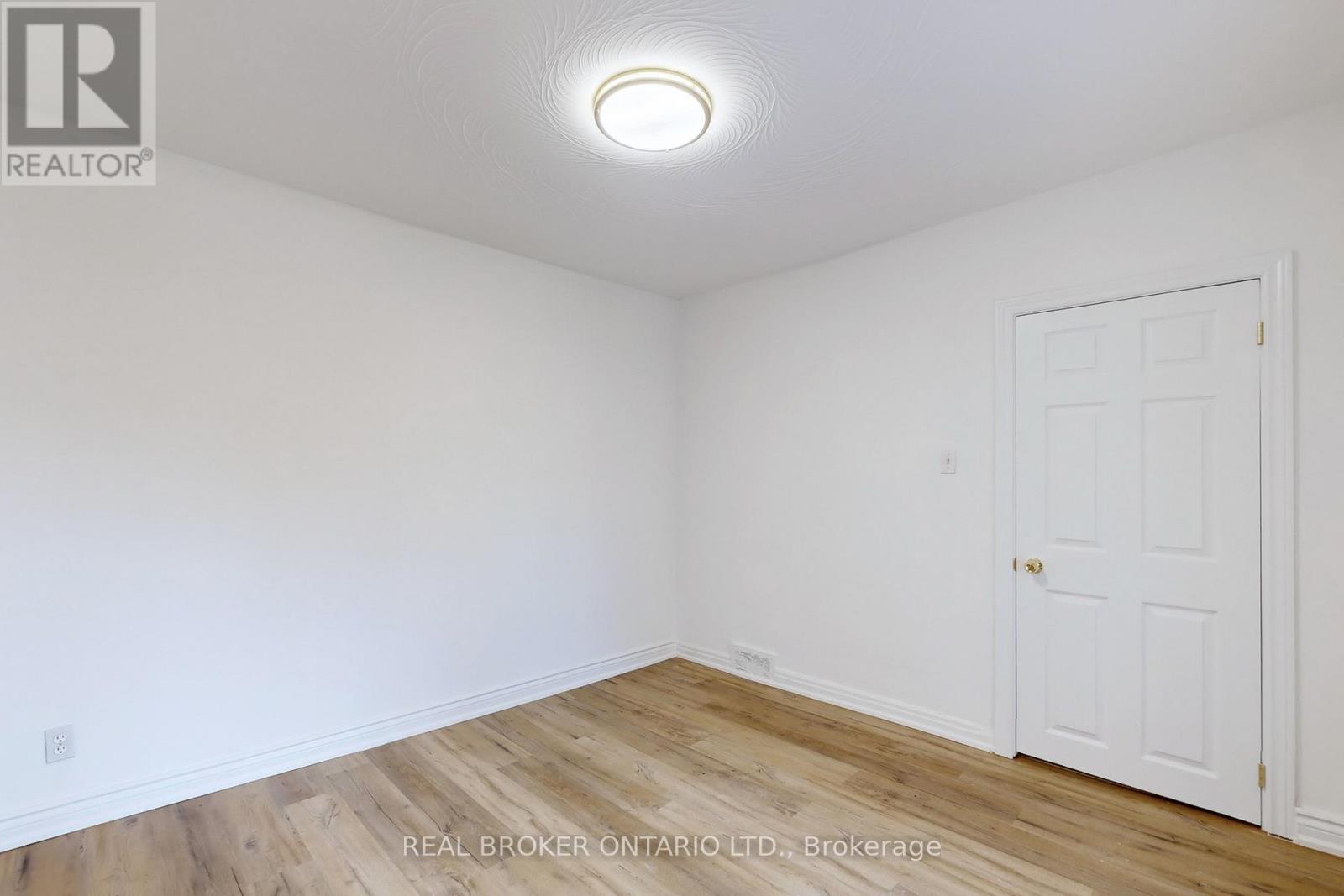 Main - 102 Bowie Avenue, Toronto, Ontario  M6E 2P7 - Photo 5 - W13844300