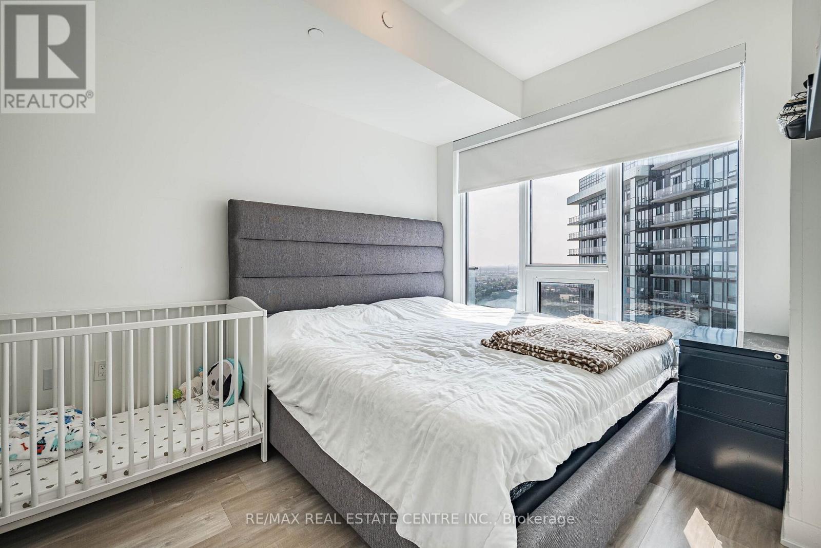 1906 - 4675 Metcalfe Avenue, Mississauga, Ontario L5M 0Z8 - Photo 15 - W13844354