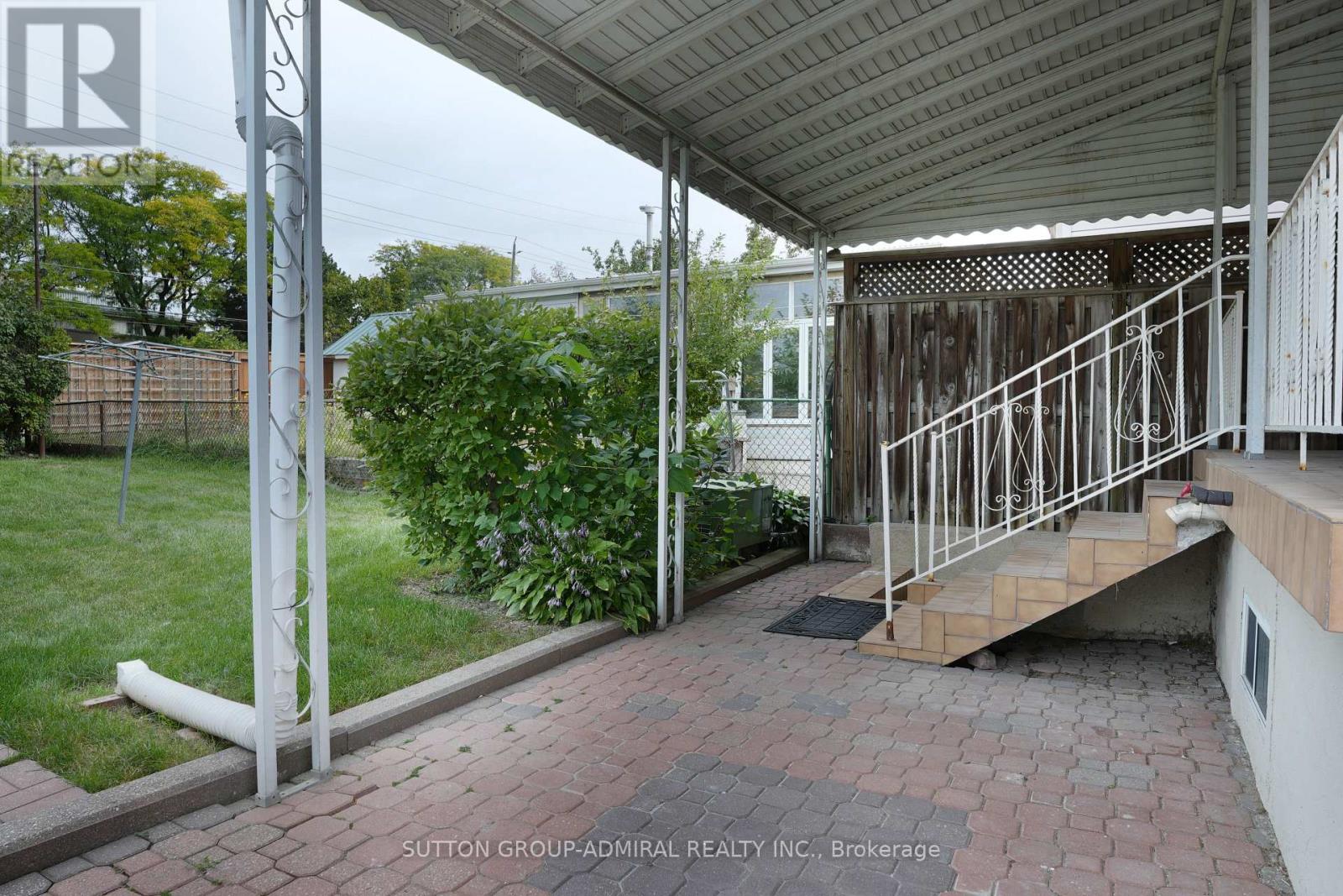 14 Thurrock Road, Toronto, Ontario  M3L 1P6 - Photo 21 - W13844382