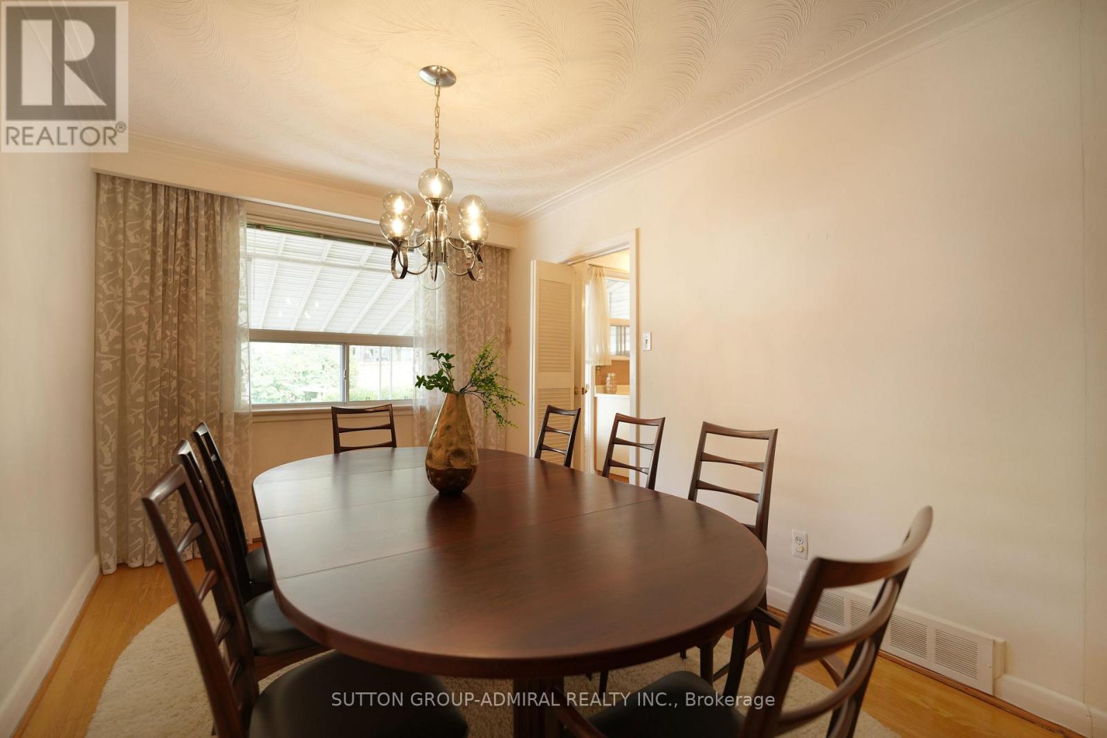 14 Thurrock Road, Toronto, Ontario  M3L 1P6 - Photo 7 - W13844382