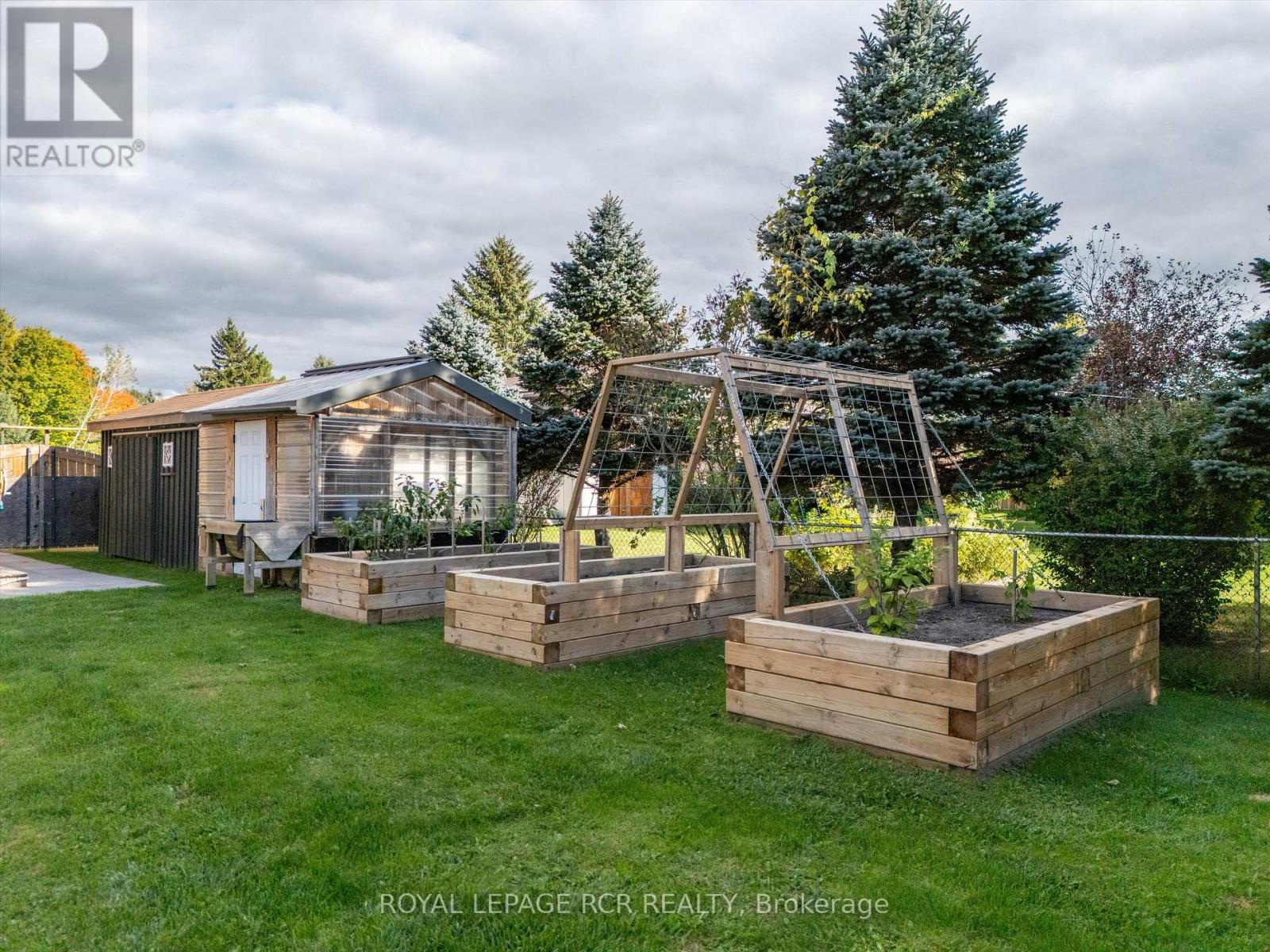 16 Loree Drive, Adjala-Tosorontio, Ontario  L0M 1J0 - Photo 41 - N13836464