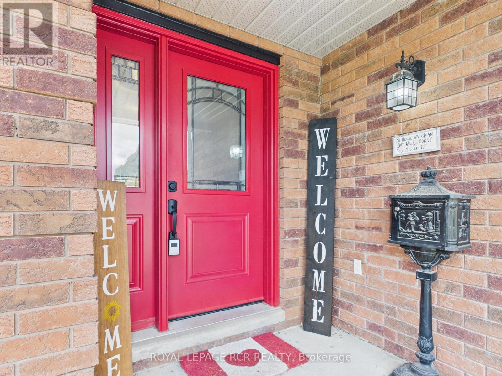 16 Loree Drive, Adjala-Tosorontio, Ontario  L0M 1J0 - Photo 2 - N13836464