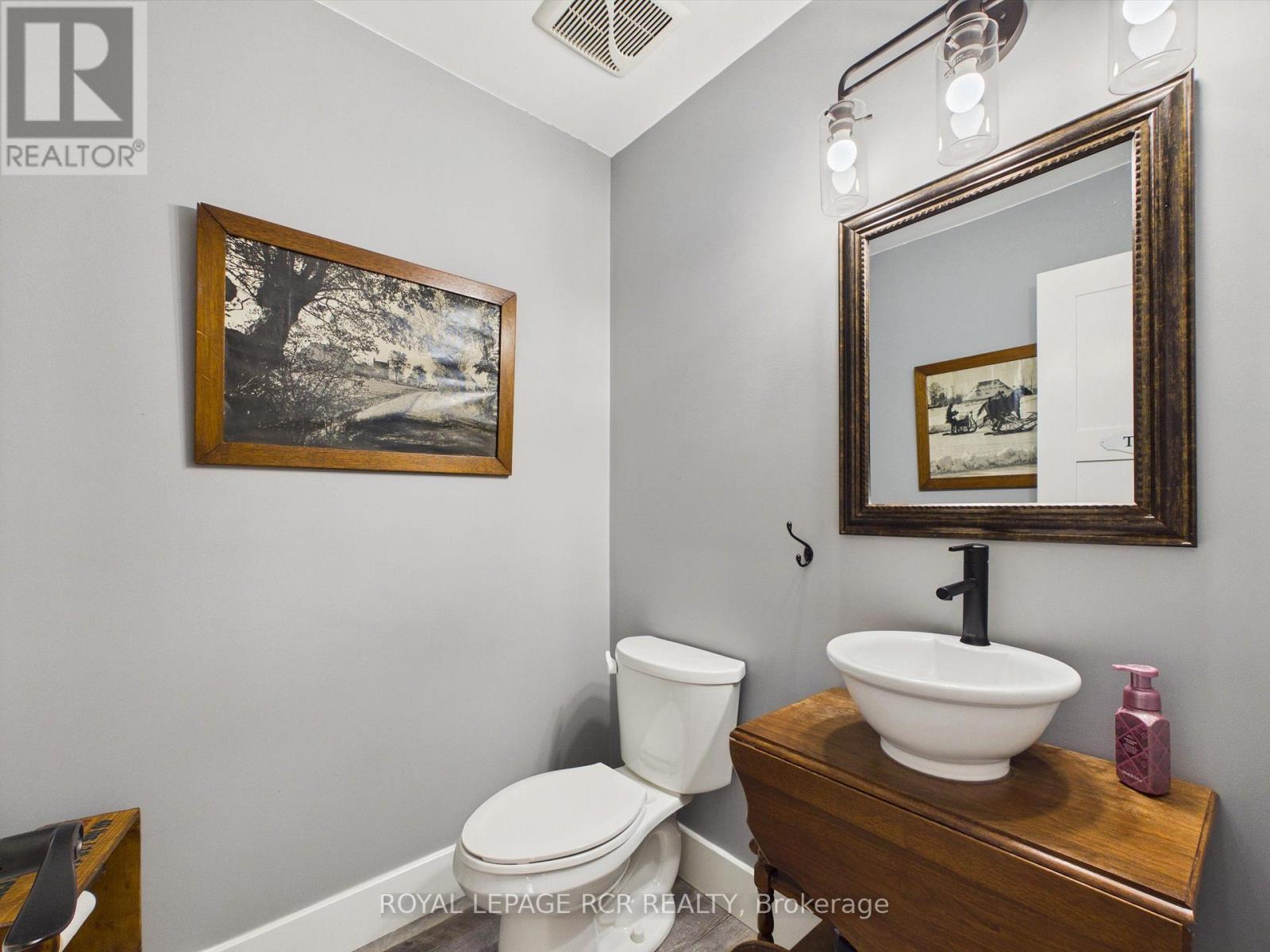 16 Loree Drive, Adjala-Tosorontio, Ontario  L0M 1J0 - Photo 6 - N13836464