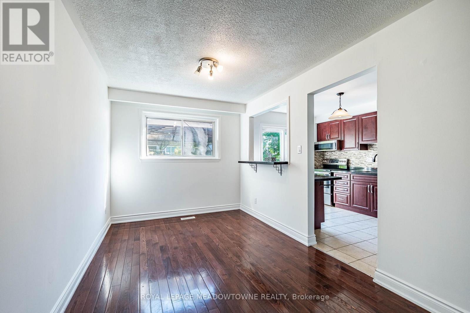 2155 Pashak Court, Mississauga, Ontario  L5A 1H8 - Photo 8 - W13464792