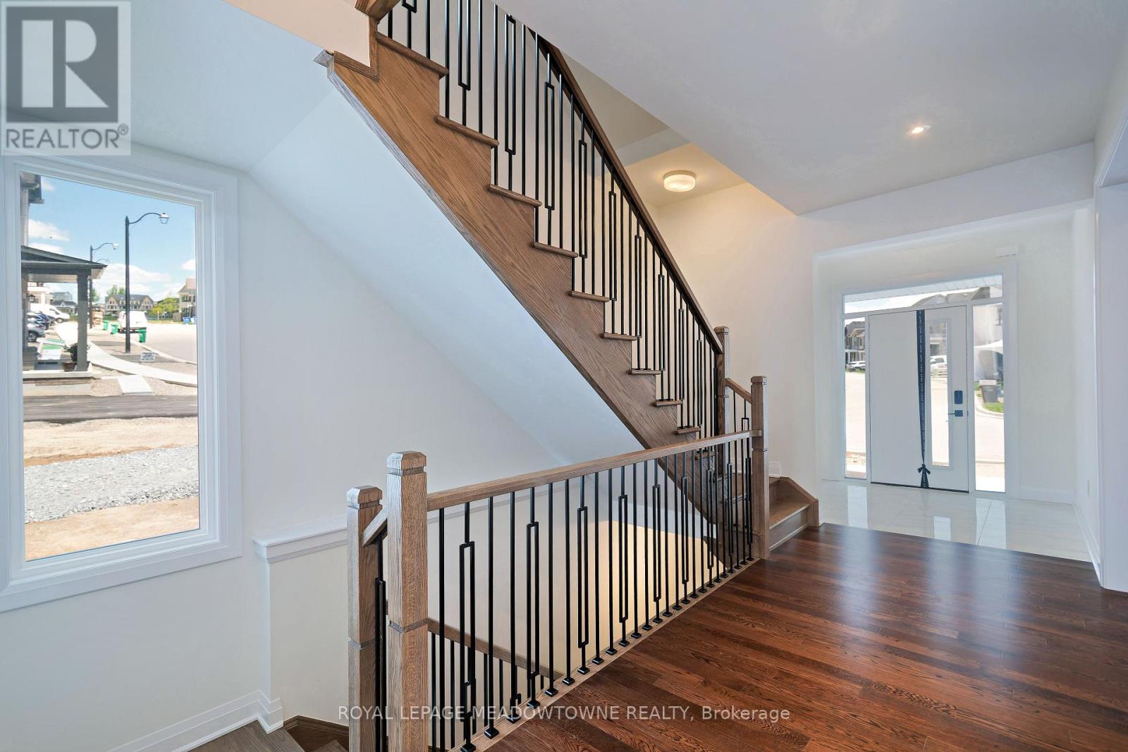 68 Spiritwood Way, Brampton, Ontario  L7A 5L9 - Photo 5 - W13735016