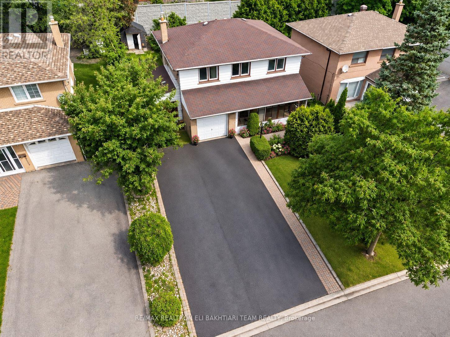 180 WOODSWORTH ROAD, Toronto, Ontario