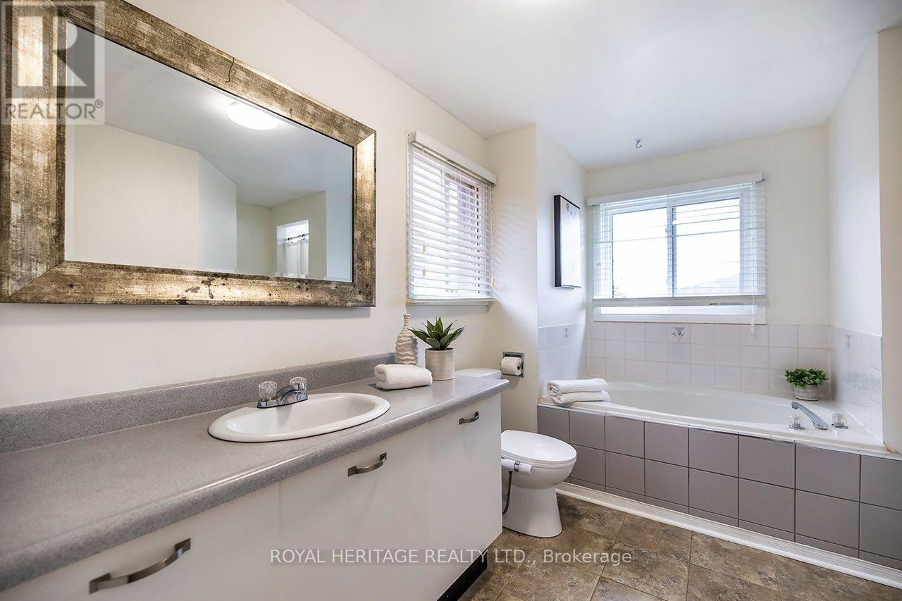 61 Forest Hts Street, Whitby, Ontario  L1R 1T8 - Photo 23 - E13844372