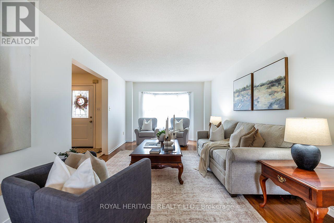61 Forest Hts Street, Whitby, Ontario  L1R 1T8 - Photo 4 - E13844372