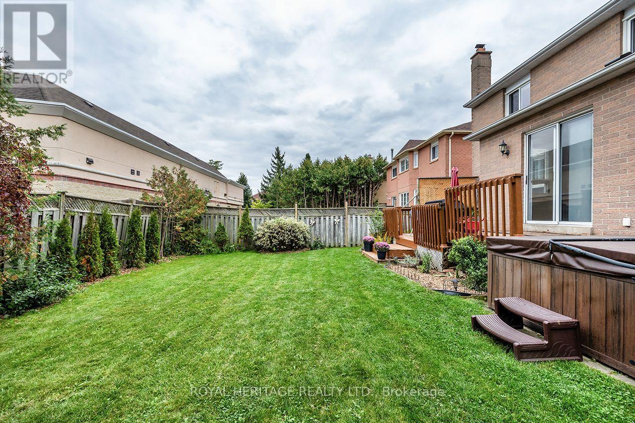 61 Forest Hts Street, Whitby, Ontario  L1R 1T8 - Photo 39 - E13844372
