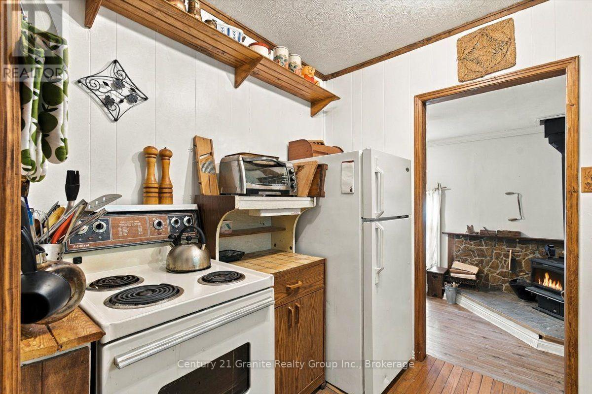 26 Riverside Court, Hastings Highlands, Ontario  K0L 1C0 - Photo 11 - X13844408