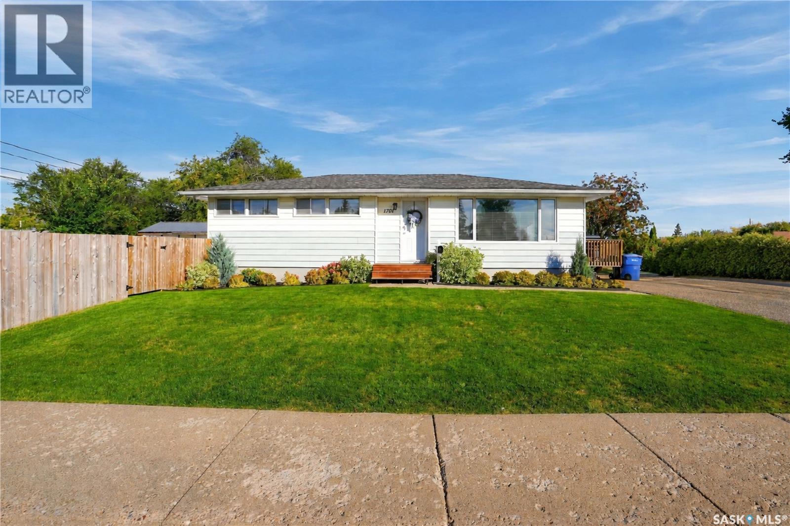 1701 92nd STREET, North Battleford, Saskatchewan