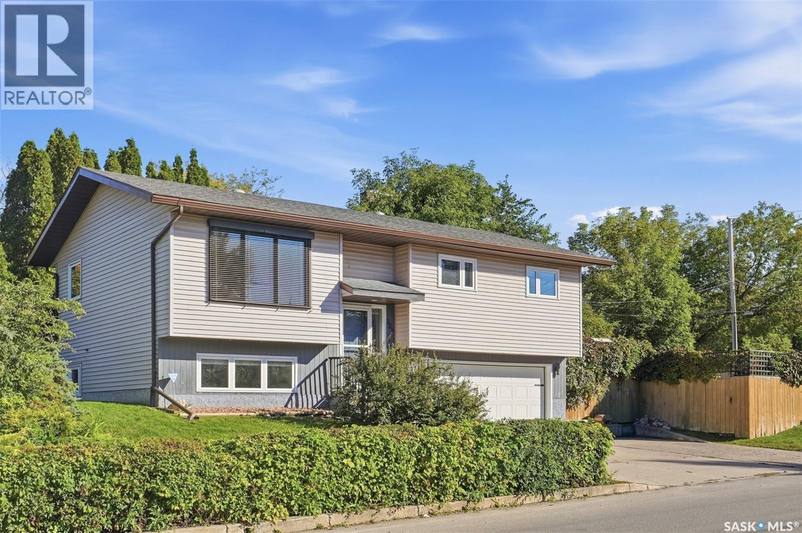 389 21st STREET W, Prince Albert, Saskatchewan