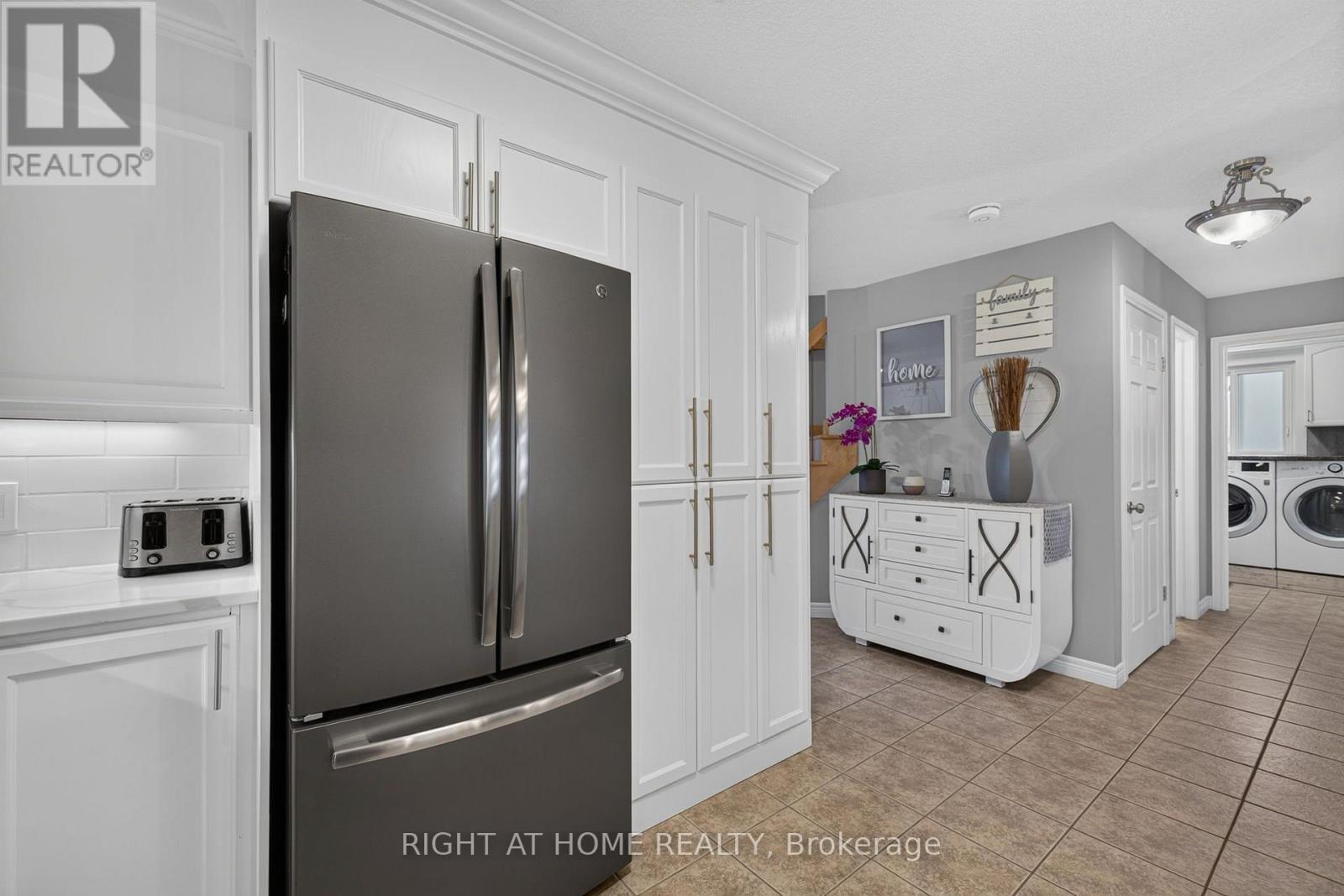 1032 Byronmanor Road, London South, Ontario  N6K 5B1 - Photo 11 - X13844462