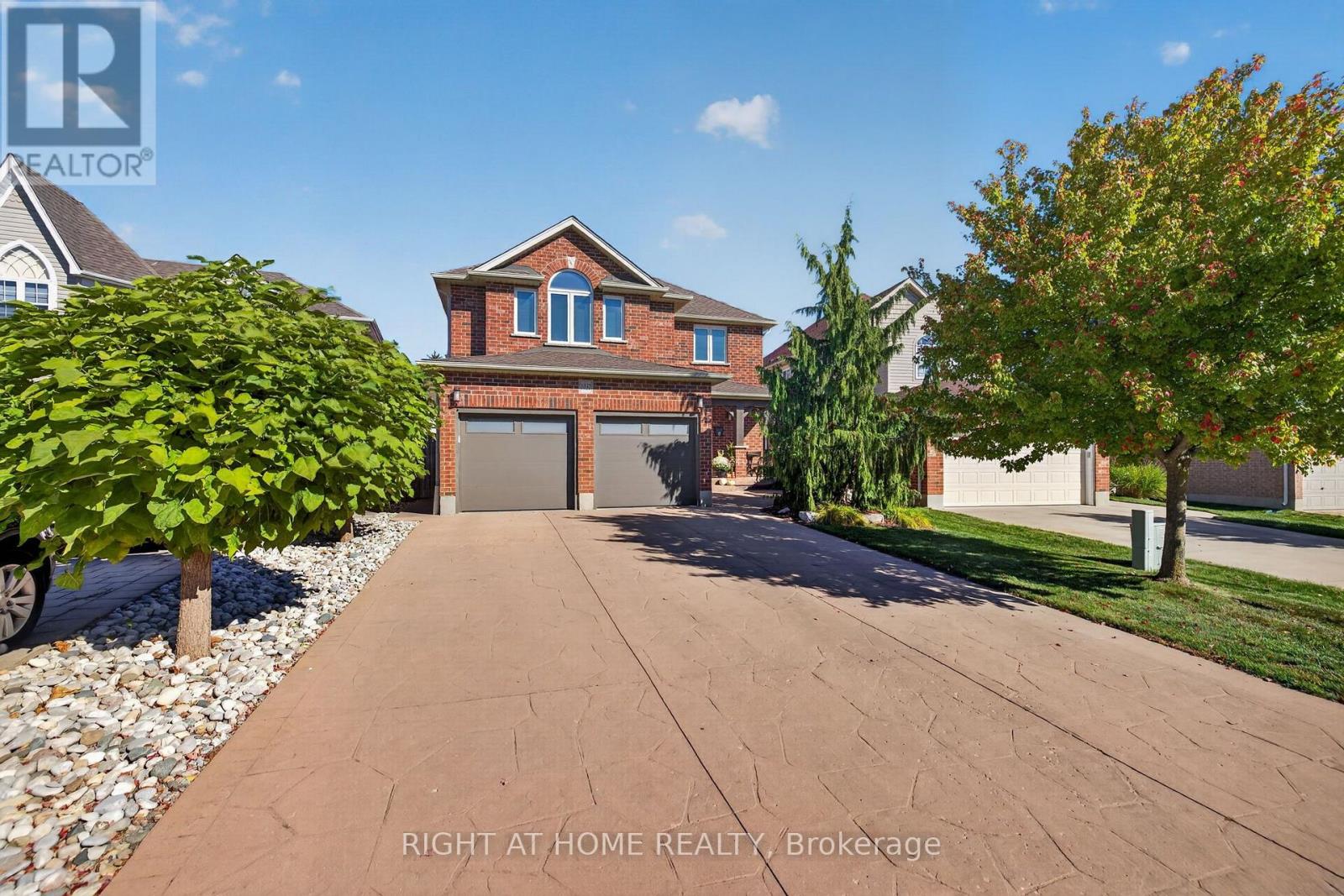 1032 Byronmanor Road, London South, Ontario  N6K 5B1 - Photo 2 - X13844462