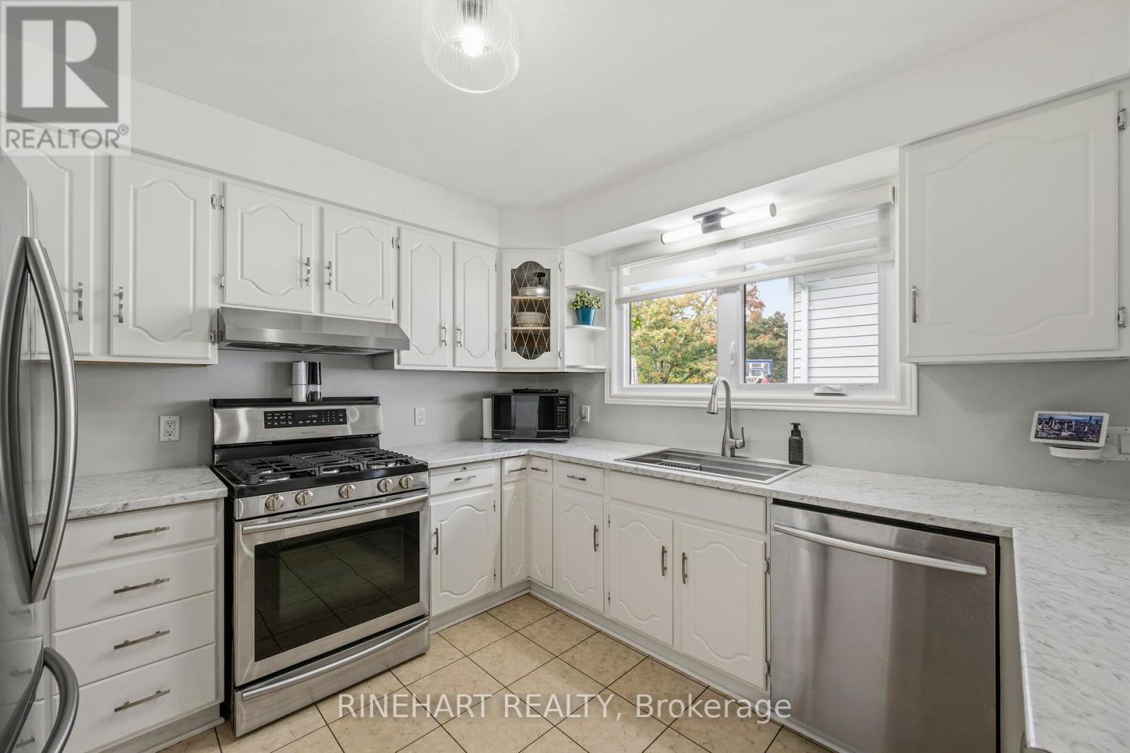 17 Applewood Lane, London South, Ontario  N6J 3P9 - Photo 16 - X13844498