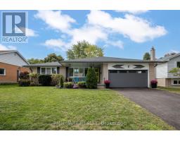 17 APPLEWOOD LANE, London South, Ontario