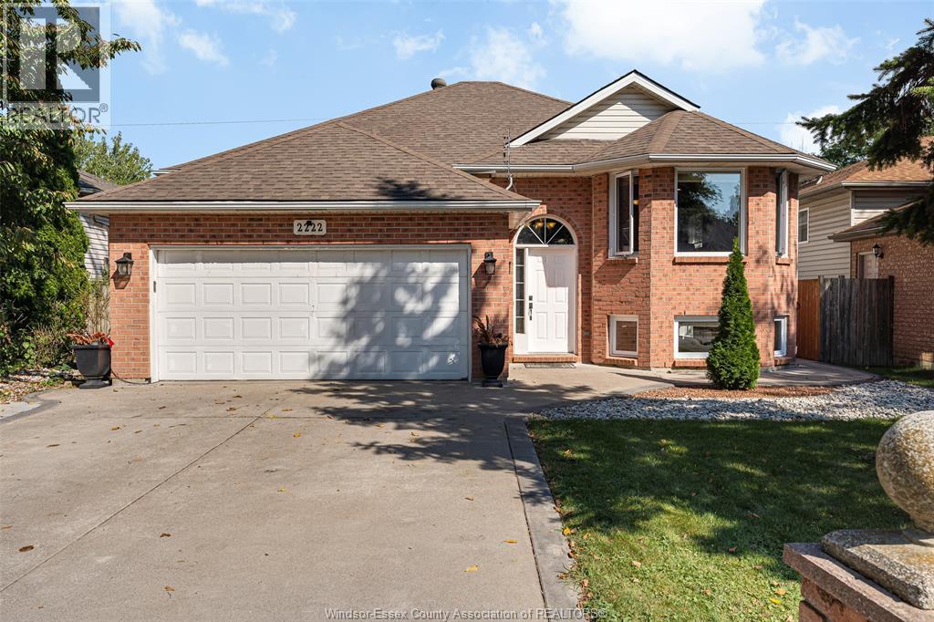 2222 LONGFELLOW AVENUE, Windsor, Ontario