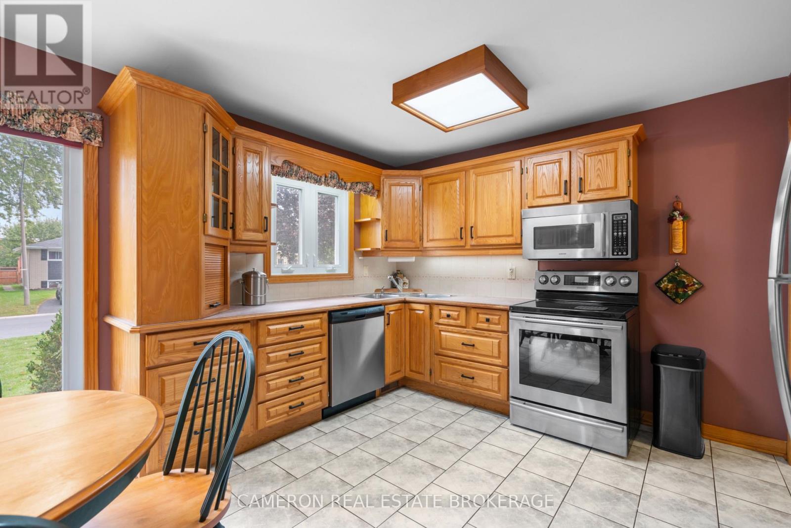 421 Beach Avenue, Cornwall, Ontario  K6H 5P3 - Photo 4 - X13844508