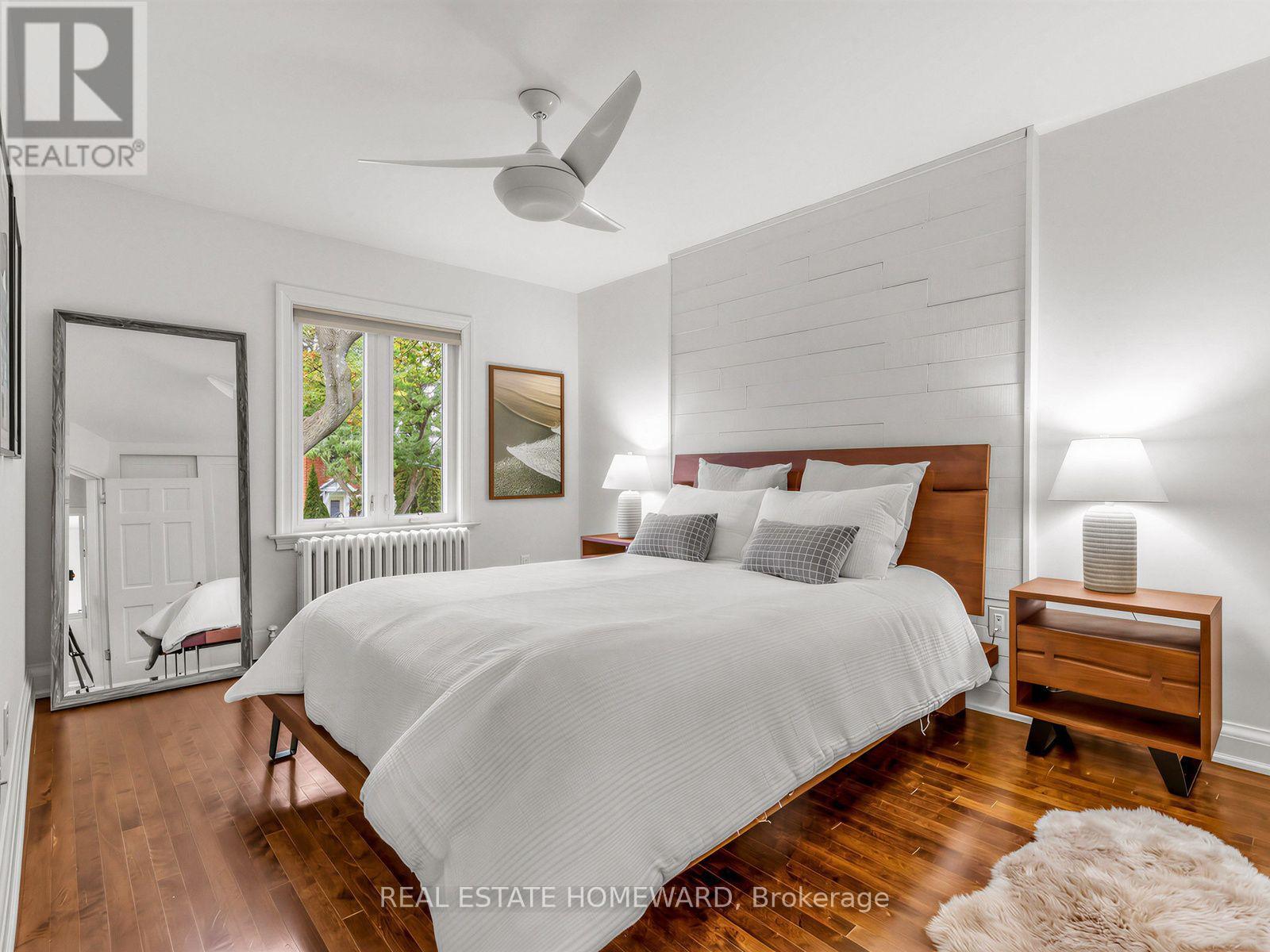 5 Beaufield Avenue, Toronto, Ontario  M4G 3R2 - Photo 14 - C13844424
